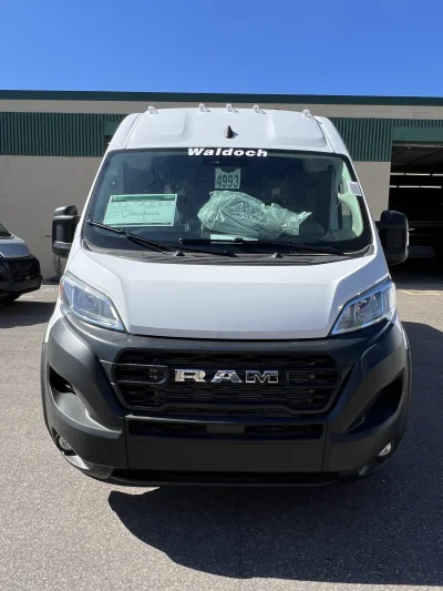 2026 RAM PROMASTER 2500 - SHUTTLE PACKAGE - BRIGHT WHITE (PW7) GRAPHITE SEATING - 2026 RAM PROMASTER SHUTTLE - Image 2 of 18