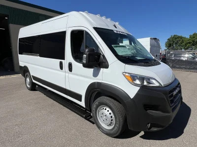 2026 RAM PROMASTER 2500 - SHUTTLE PACKAGE - BRIGHT WHITE (PW7) GRAPHITE SEATING - 2026 RAM PROMASTER SHUTTLE - Image 3 of 18