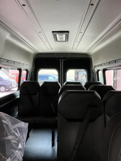 2026 RAM PROMASTER 2500 - 10 PASSENGER SHUTTLE PACKAGE - BRIGHT WHITE (PW7) - GRAY SEATING - 2026 RAM PROMASTER SHUTTLE - Image 9 of 18