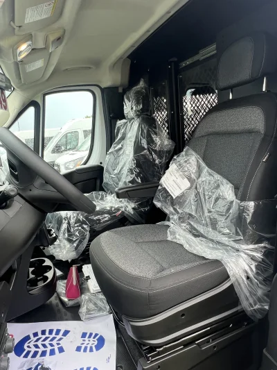 2026 RAM PROMASTER 2500 - PRISONER TRANSPORT  PACKAGE - BRIGHT WHITE (PW7) - GRAY SEATING - 2026 RAM PROMASTER SHUTTLE - Image 8 of 19