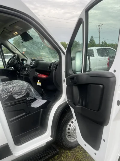 2026 RAM PROMASTER 2500 - PRISONER TRANSPORT  PACKAGE - BRIGHT WHITE (PW7) - GRAY SEATING - 2026 RAM PROMASTER SHUTTLE - Image 5 of 19