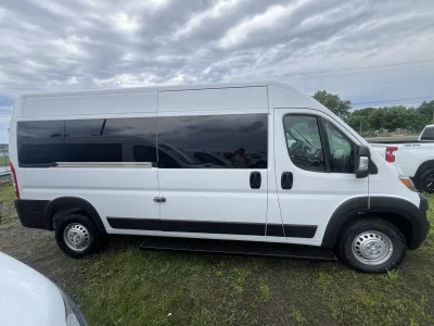 2026 RAM PROMASTER 2500 - PRISONER TRANSPORT  PACKAGE - BRIGHT WHITE (PW7) - GRAY SEATING - 2026 RAM PROMASTER SHUTTLE - Image 4 of 19