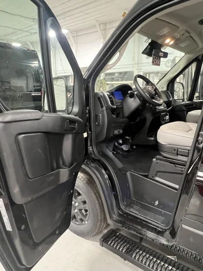 2026 RAM PROMASTER 159'' 9 PASSENGER - RENTAL PACKAGE - BLACK (PX8) - ROANOKE MEDIUM GRAPHITE - 2026 RAM PROMASTER SPECIALTY - Image 4 of 18