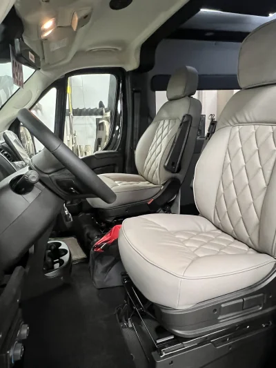 2026 RAM PROMASTER 159'' 9 PASSENGER - RENTAL PACKAGE - BLACK (PX8) - ROANOKE MEDIUM GRAPHITE - 2026 RAM PROMASTER SPECIALTY - Image 5 of 18