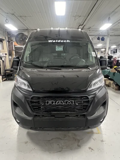 2026 RAM PROMASTER 159'' 9 PASSENGER - RENTAL PACKAGE - BLACK (PX8) - ROANOKE MEDIUM GRAPHITE - 2026 RAM PROMASTER SPECIALTY - Image 2 of 18