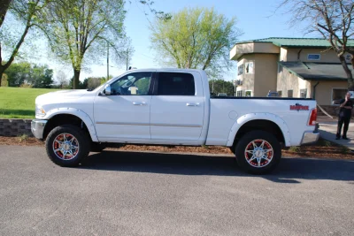 BRIGHT WHITE 1 - 2017 RAM  M80 - Image 3 of 10