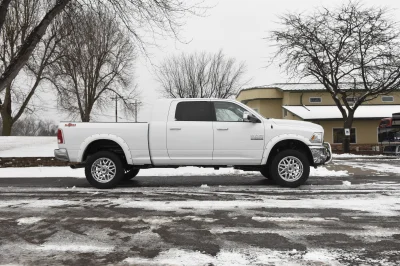BRIGHT WHITE 3 - 2017 RAM  M80 - Image 2 of 10