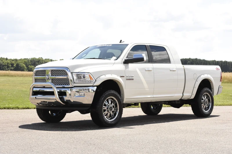 BRIGHT WHITE 2 by Waldoch Crafts