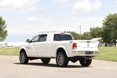 BRIGHT WHITE 2 - 2017 RAM  M80 - Image 4 of 9