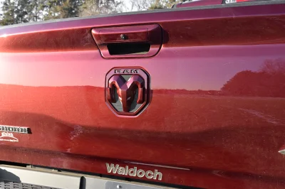 RED - 2020 RAM  LEVEL - Image 3 of 9