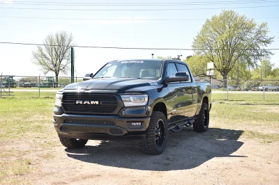 BLACK - 2020 RAM  LEVEL - Image 1 of 15