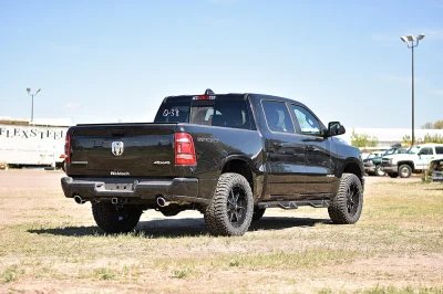 BLACK - 2020 RAM  LEVEL - Image 11 of 15