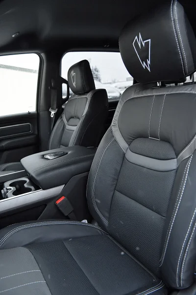 BLACK CRYSTAL 5 - 2020 RAM  RAMPAGE - Image 10 of 11