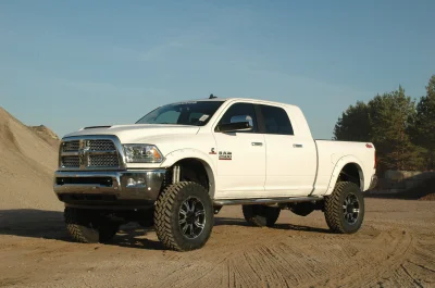 BRIGHT WHITE 1 - 2020 RAM  RAMPAGE - Image 2 of 8