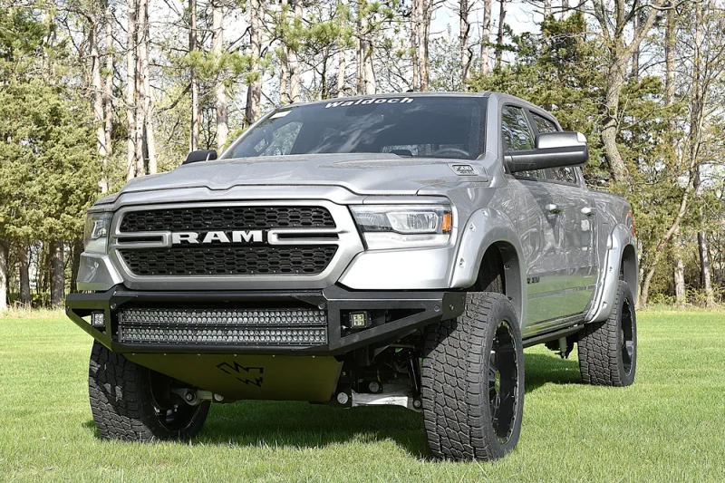 BRIGHT SILVER 4 by Waldoch Crafts