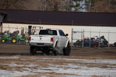 WHITE - 2020 RAM  RAMPAGE - Image 16 of 18