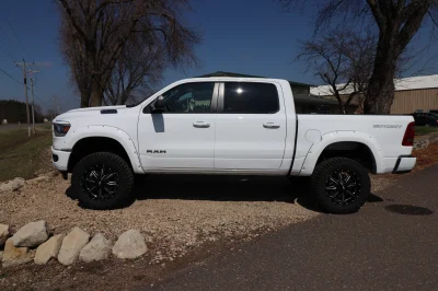 WHITE 1 - 2021 RAM  LIFT - Image 2 of 11
