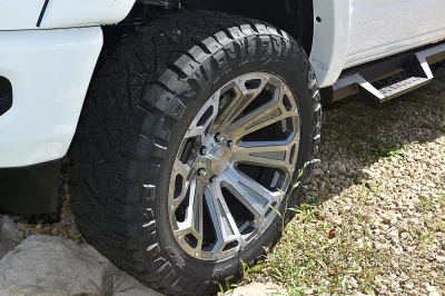 WHITE 2 - 2021 RAM  LIFT - Image 4 of 6